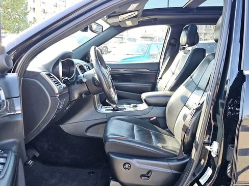 Used 2018 Jeep Grand Cherokee Limited w/ Luxury Group II image 16