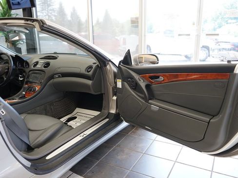Used 2005 Mercedes-Benz SL 500 image 41