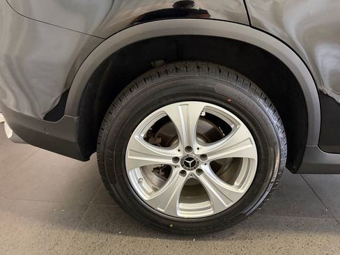 Used 2018 Mercedes-Benz GLC 300 4MATIC image 12
