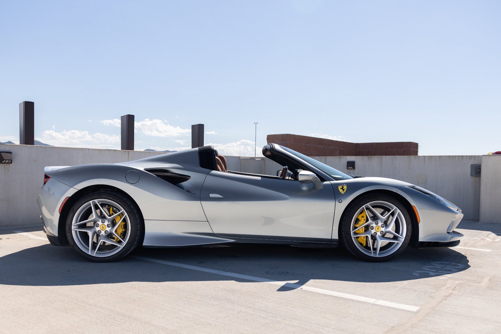 Used 2021 Ferrari F8 Tributo RWD image 21