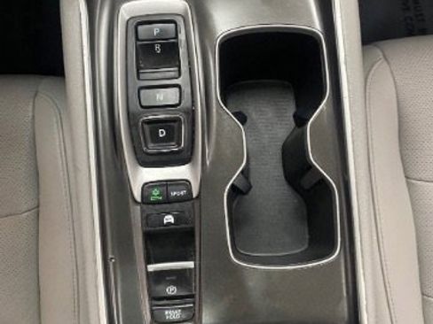 Used 2020 Honda Accord Touring image 23