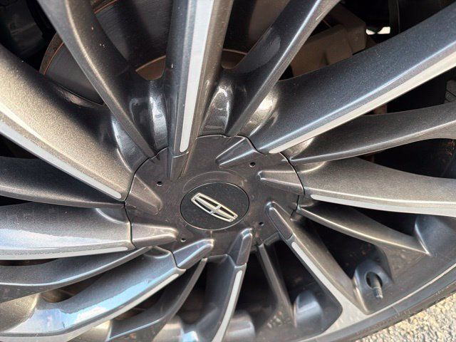 Used 2024 Lincoln Aviator Reserve w/ Equipment Group 201A AWD/4WD image 6