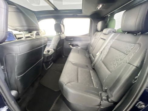 Used 2025 Toyota Tundra Limited AWD/4WD image 25