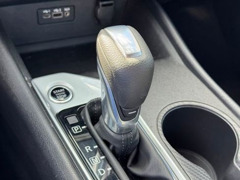 Used 2025 Nissan Altima 2.5 SV image 17