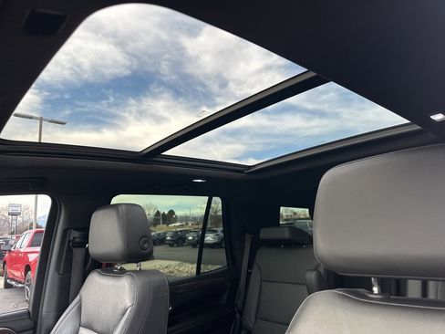 Used 2021 Chevrolet Tahoe Z71 w/ Z71 Signature Package image 16