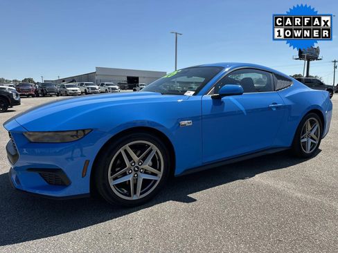 Used 2026 Ford Mustang Coupe RWD image 8