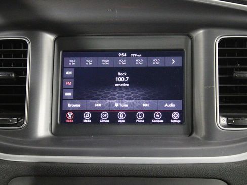 Used 2022 Dodge Charger SXT image 30