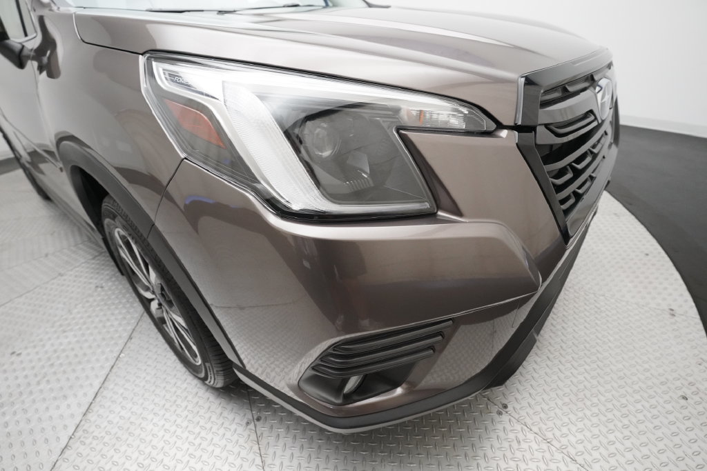 Used 2023 Subaru Forester Limited AWD/4WD image 25