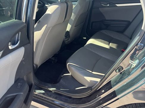 Used 2016 Honda Civic Touring image 8
