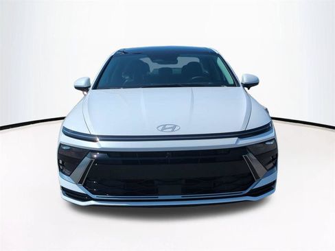 New 2026 Hyundai Sonata Limited FWD image 3
