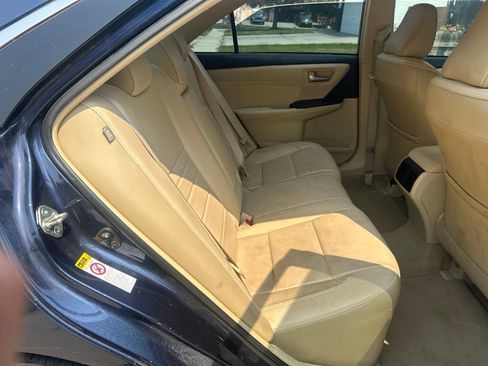 Used 2015 Toyota Camry XLE FWD image 11