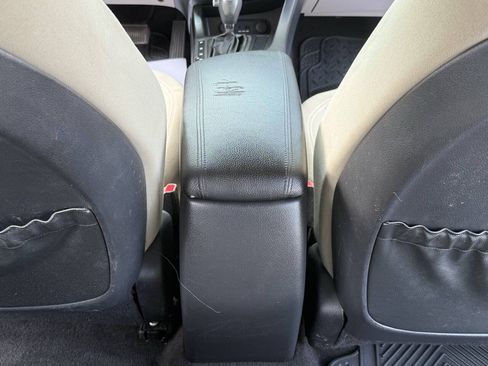 Used 2011 Kia Optima LX FWD image 17