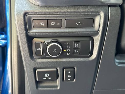 Certified 2022 Ford F150 Lariat w/ Equipment Group 502A High AWD/4WD image 29