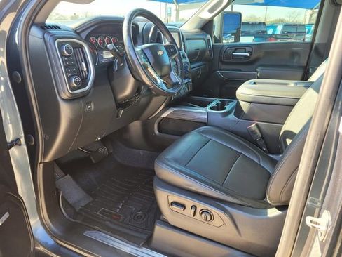 Used 2020 Chevrolet Silverado 2500 LTZ w/ LTZ Texas Edition image 2