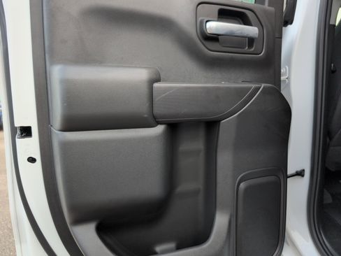 Used 2024 Chevrolet Silverado 1500 Custom image 26