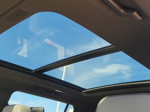 New 2026 GMC Yukon XL Elevation w/ Elevation Premium Package image 9