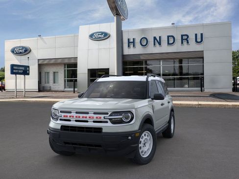 New 2024 Ford Bronco Sport Heritage w/ Heritage Convenience Package image 2