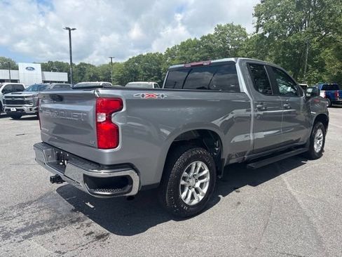 Used 2024 Chevrolet Silverado 1500 LT AWD/4WD image 5