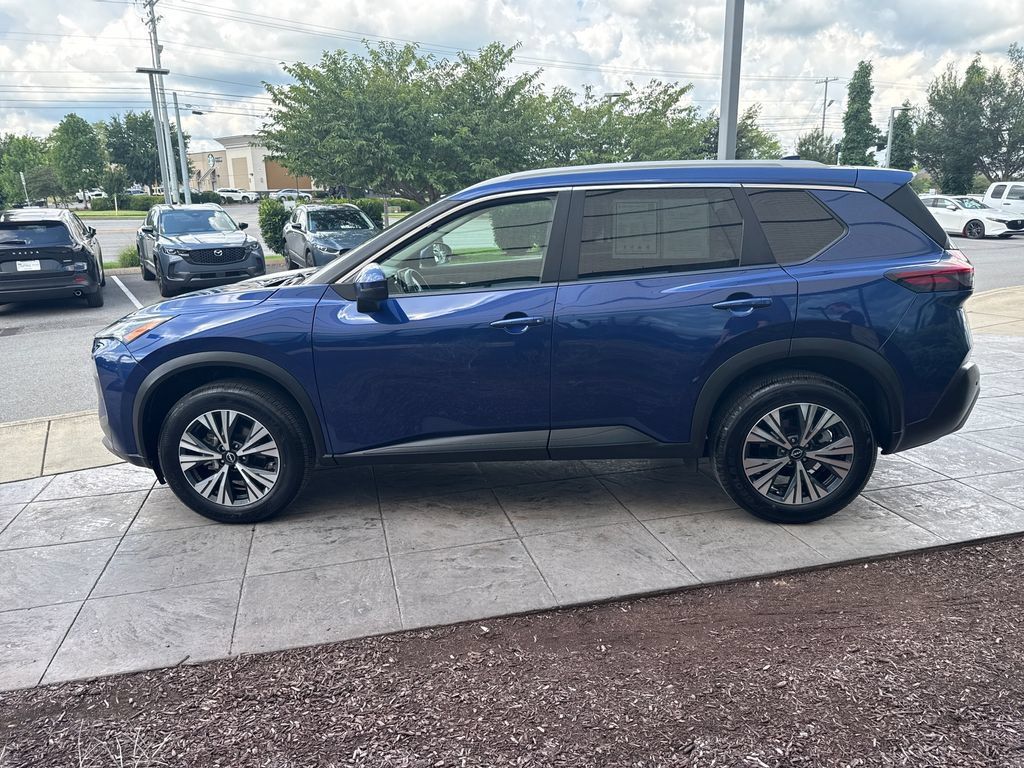 Used 2022 Nissan Rogue SV w/ SV Premium Package FWD image 8