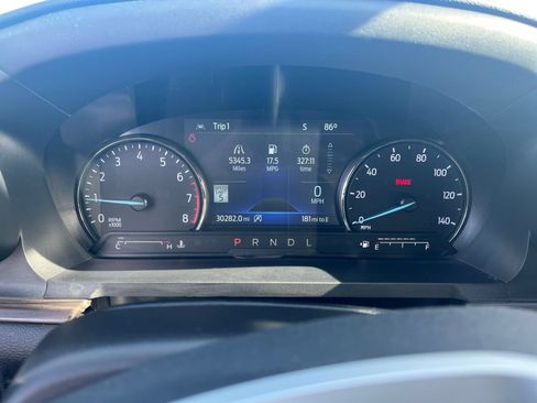 Used 2024 Ford Explorer Limited AWD/4WD image 40