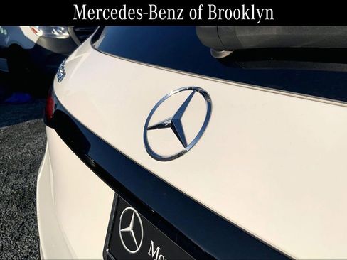 Certified 2025 Mercedes-Benz GLC 300 4MATIC image 30