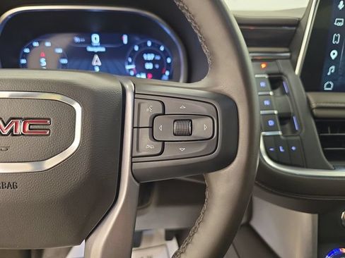 Used 2023 GMC Yukon XL SLT w/ SLT Premium Package AWD/4WD image 36
