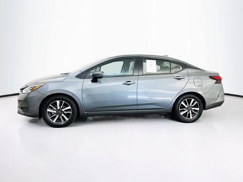 Used 2025 Nissan Versa SV FWD image 4