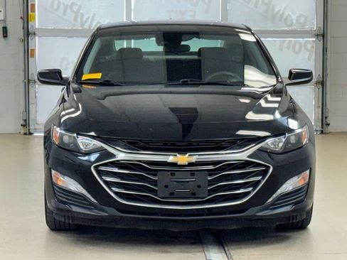 Used 2022 Chevrolet Malibu LT FWD image 2