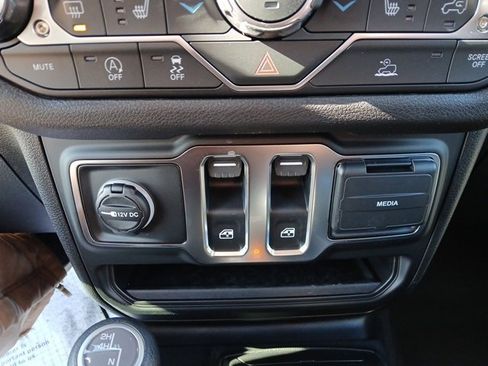 New 2026 Jeep Wrangler Sport S image 21