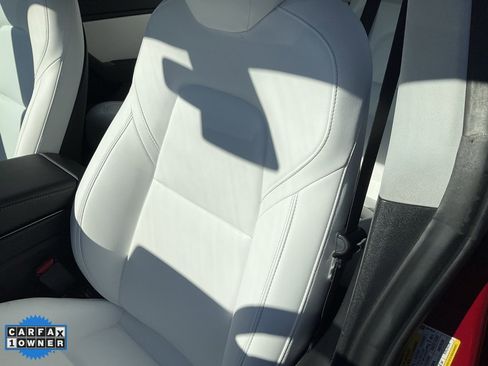 Used 2018 Tesla Model 3 Long Range image 16
