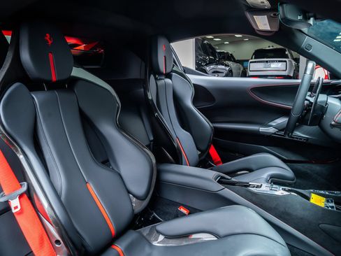 Used 2022 Ferrari SF90 Stradale AWD/4WD image 29