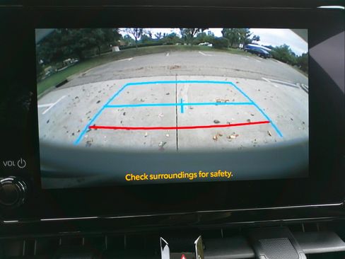 Used 2025 Toyota Corolla SE image 38