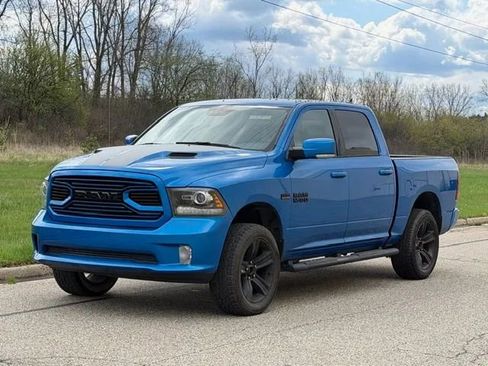 Used 2018 RAM 1500 Sport w/ Hydro Blue Sport Package AWD/4WD image 31