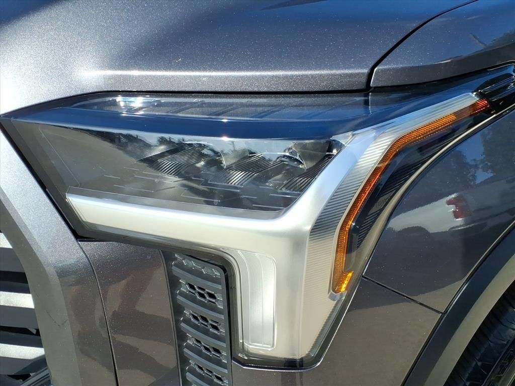 Used 2023 Toyota Tundra SR5 RWD image 9