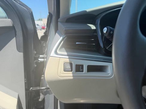 Certified 2024 Cadillac XT5 Premium Luxury w/ LPO, Floor Liner Package AWD/4WD image 20