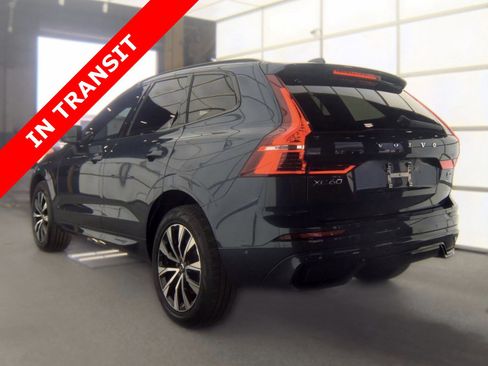 Used 2024 Volvo XC60 B5 Plus AWD/4WD image 5