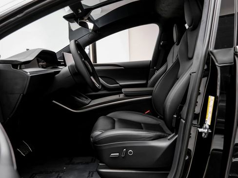 Used 2023 Tesla Model X AWD/4WD image 8
