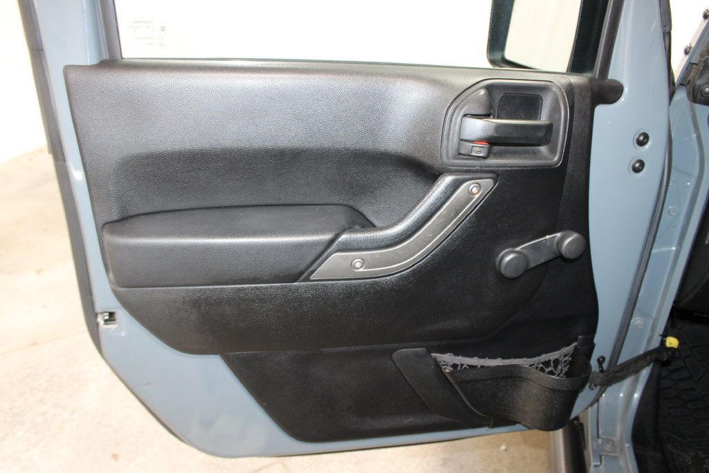 Used 2015 Jeep Wrangler Unlimited Sport AWD/4WD image 29