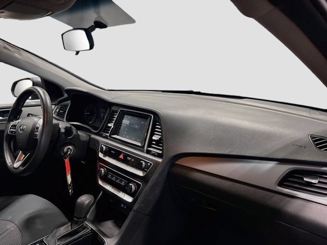 Used 2019 Hyundai Sonata SE FWD image 21