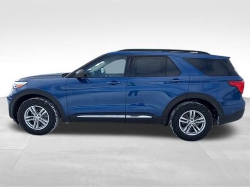 Used 2020 Ford Explorer XLT w/ Equipment Group 202A image 7