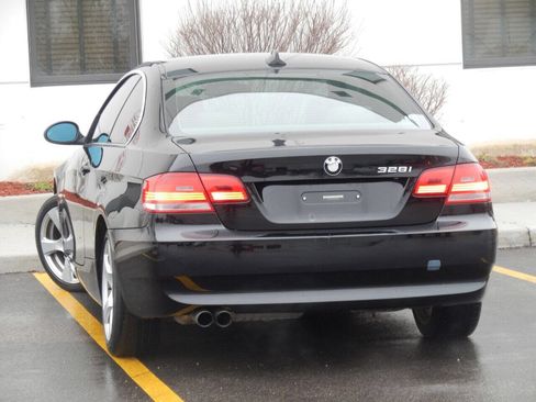 Used 2009 BMW 328i xDrive Coupe AWD/4WD image 13