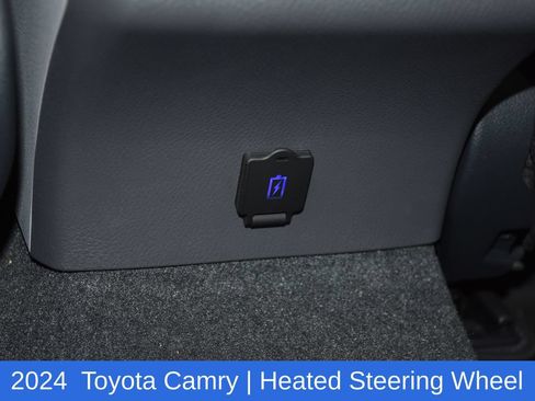 Used 2024 Toyota Camry SE w/ Cold Weather Package FWD image 31
