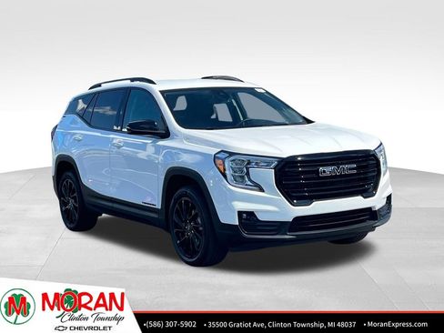Certified 2023 GMC Terrain SLT w/ Elevation Edition AWD/4WD image 9