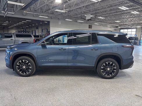 New 2026 Chevrolet Traverse LT w/ Sun and Wheel Package image 4