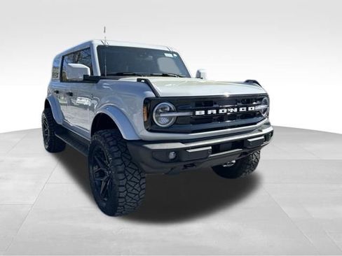 New 2026 Ford Bronco Outer Banks AWD/4WD image 8