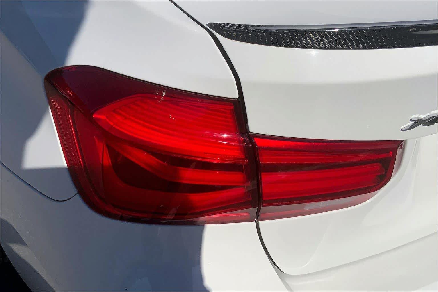 Used 2017 BMW 340i xDrive Sedan AWD/4WD image 29