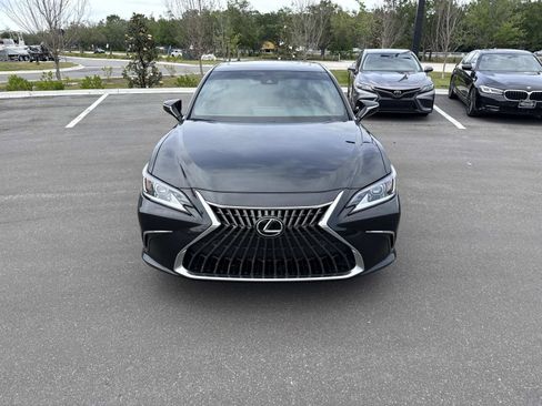 Used 2025 Lexus ES 350 w/ Premium Package FWD image 8