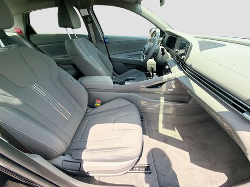 New 2026 Hyundai Elantra Sport FWD image 20