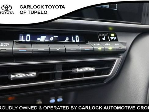 Used 2025 Toyota Camry XSE FWD image 14