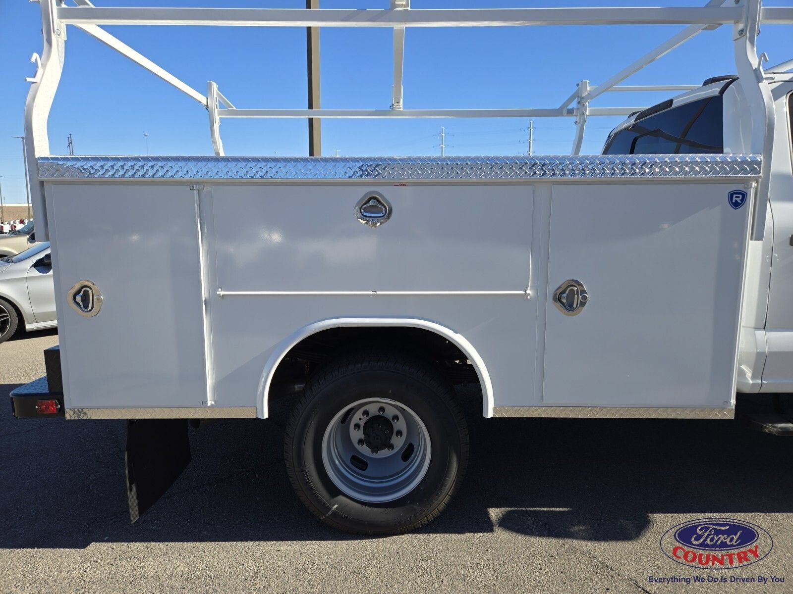 New 2025 Ford F350 XL w/ XL Chrome Package AWD/4WD image 11
